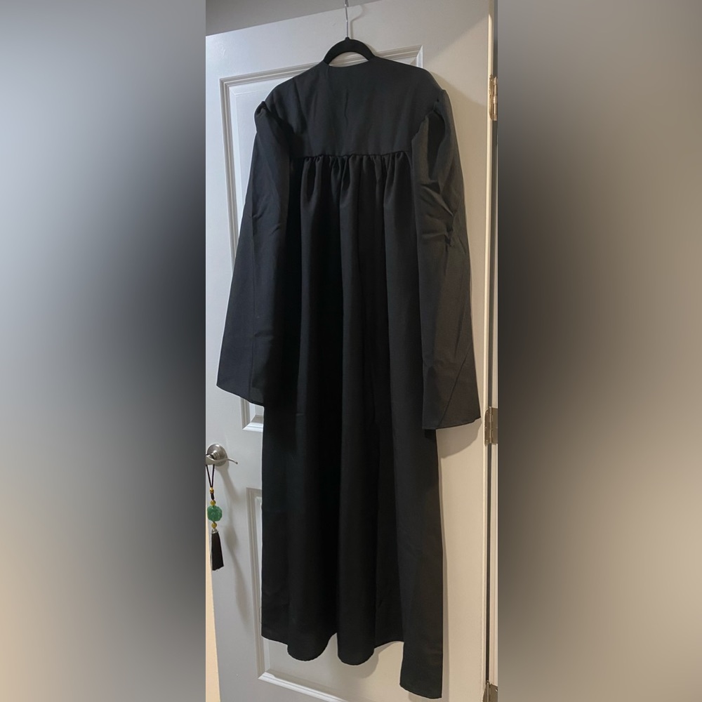 5️⃣/5️⃣Black Graduation or Choir Robe